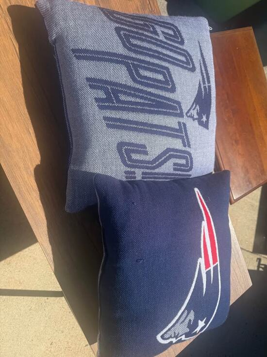 Unknown Other - Pair of New England Patriots Football Knit Throw Pillows